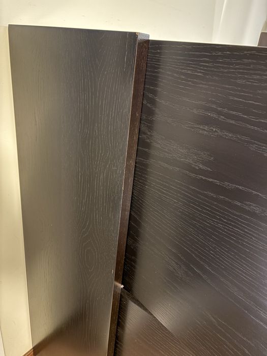 Armário Moveme de 4 portas – Castanho-escuro / Preto