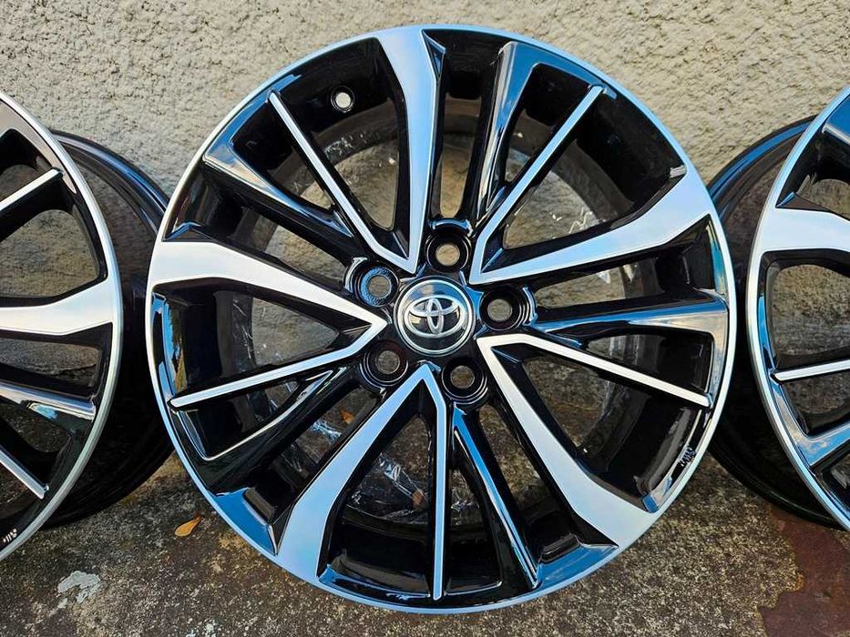 Felgi 17'' TOYOTA Avensis T29 T27 Verso Corolla Yaris Cross Auris C-HR LEXUS SUZUKI ORYGINALNE jak NOWE