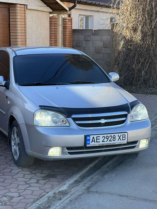 Продам Шевролет Лачеті