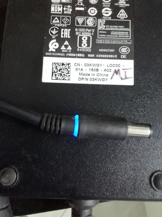 Zasilacz do laptopa Dell 240 w 19,5 V /12,3 A