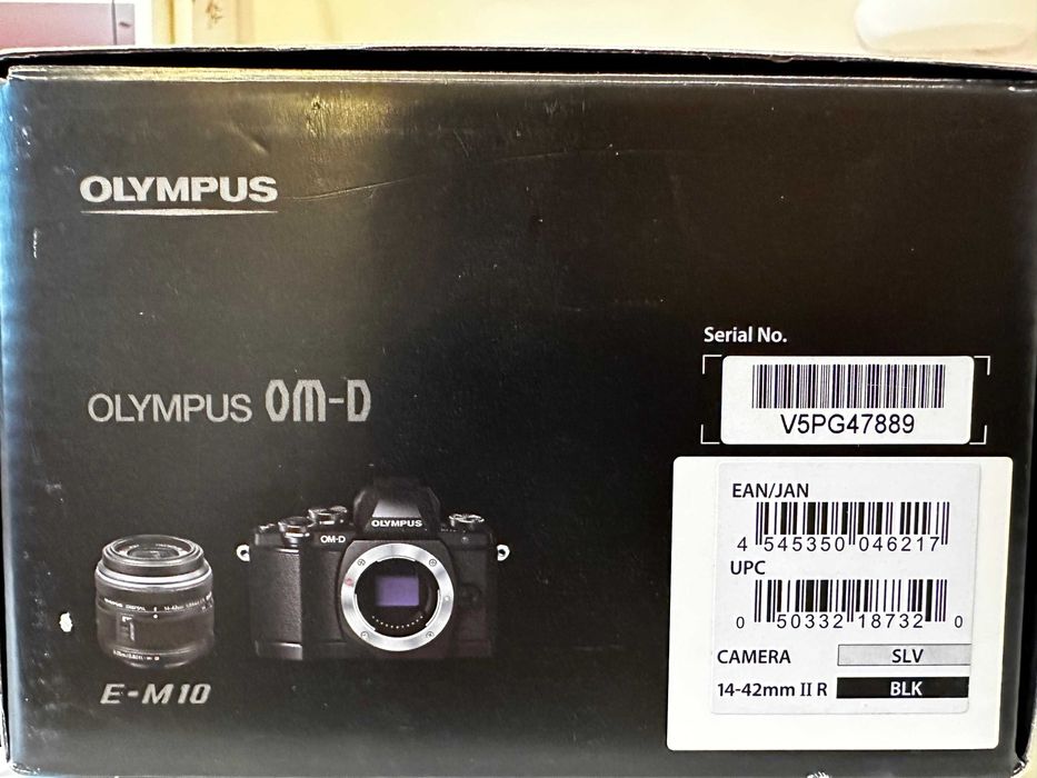 Aparat Olympus OM-D E-M10