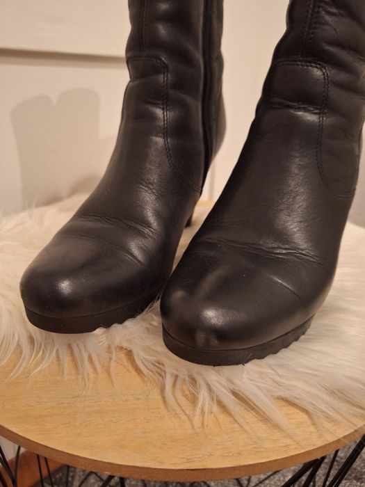 Buty na obcasie jesienno- zimowe