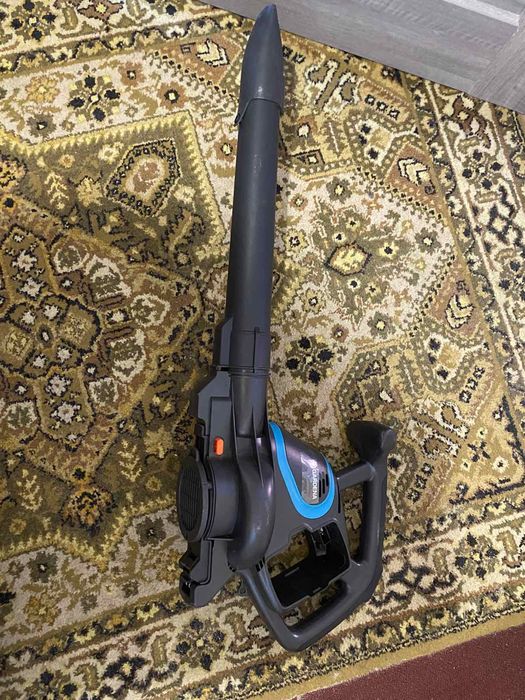 Садовий пилосос.