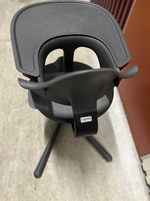 Krzesełko do karmienia Stokke Nomi.