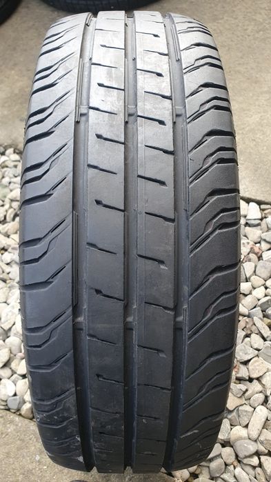 215/65 R16C   2шт  Continental (Континенталь) Авторезина, шини.