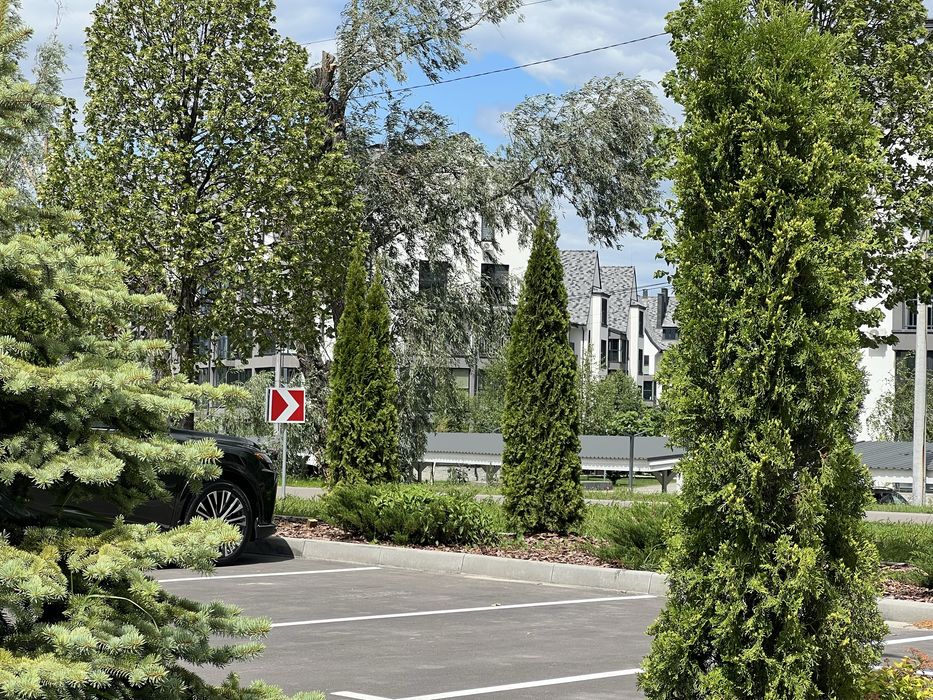 Пр зем11с Зазимье начало села возле компл парк резидент