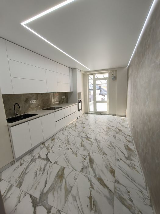 2 кімнатна новобудова в районі вул Героїв Майдану