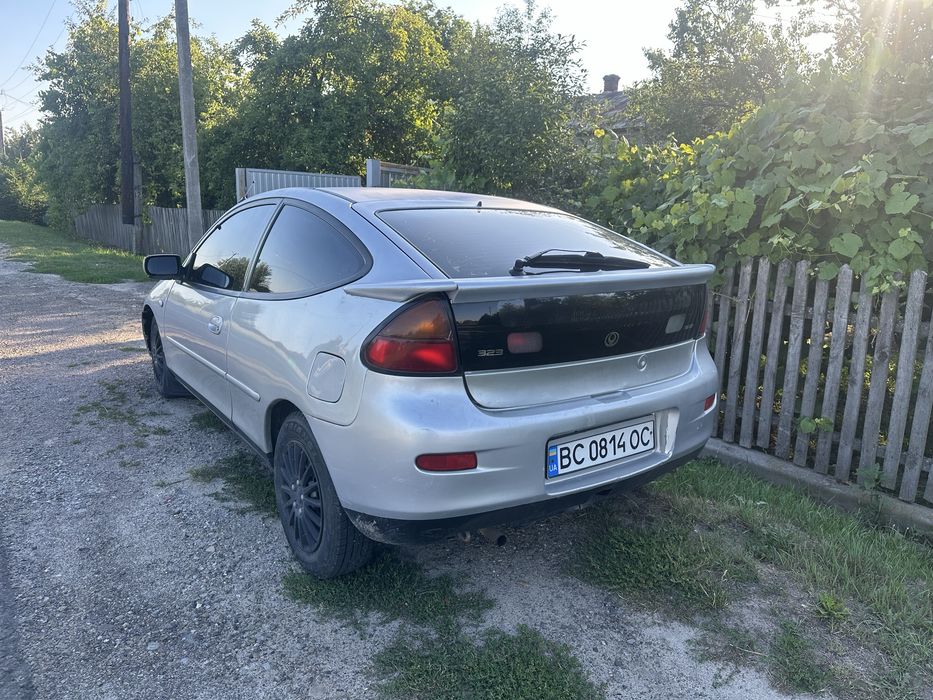 Mazda 323 мазда газ/бензин хетчбек