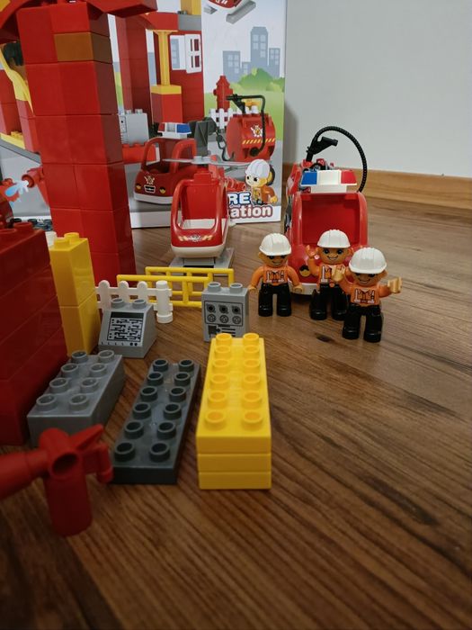 Klocki 78 elementów City Fire Station 188-102 ANEK plus gratisy