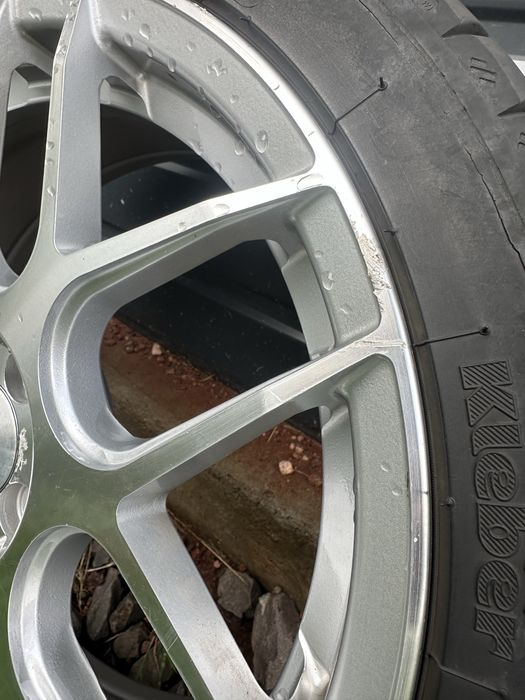 Alufelgi Japan Racing JR18 17x7 ET40 4x100/4x114.3 + Opony Kleber
