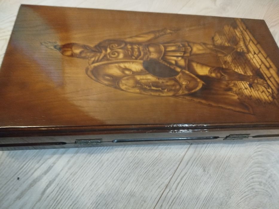 Дерев'яні нарди, ручної роботи