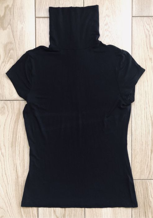 Czarny golf z krótkim rękawem z wiskozy H&M M