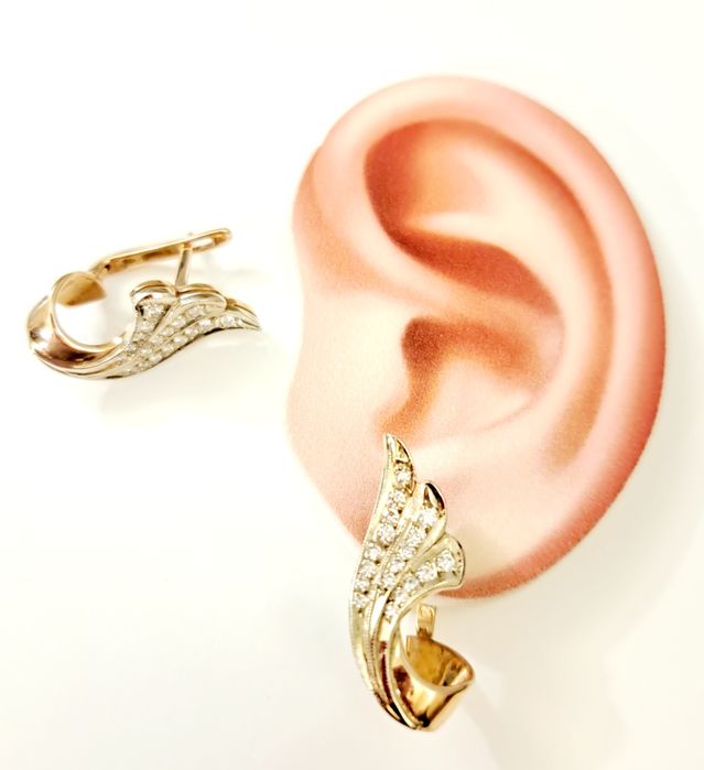 !!!АКЦИЯ!!! Золотые серьги с бриллиантами. 7,67 грм