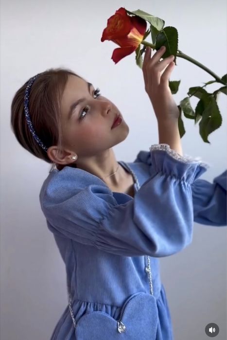 Казкова святкова сукня платье сумочка подарунок серденько блакитна