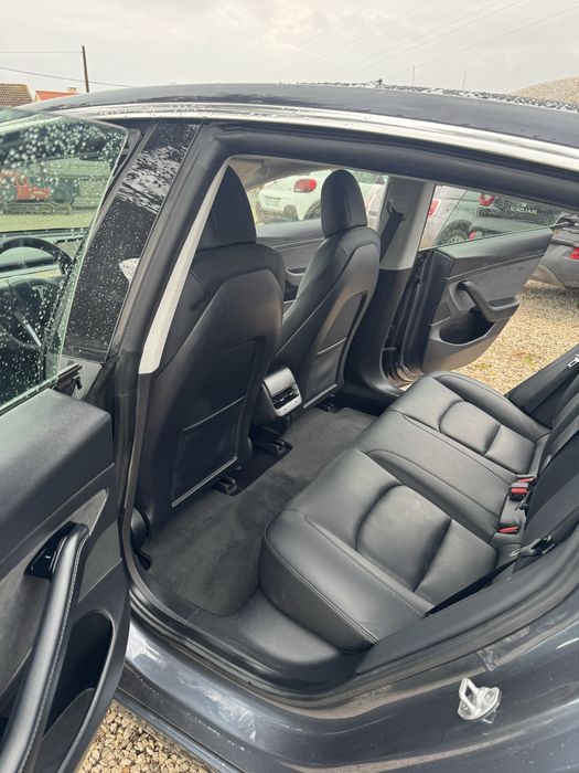 Tesla Model 3 Standard Range Plus Set 2020 - 64mil km