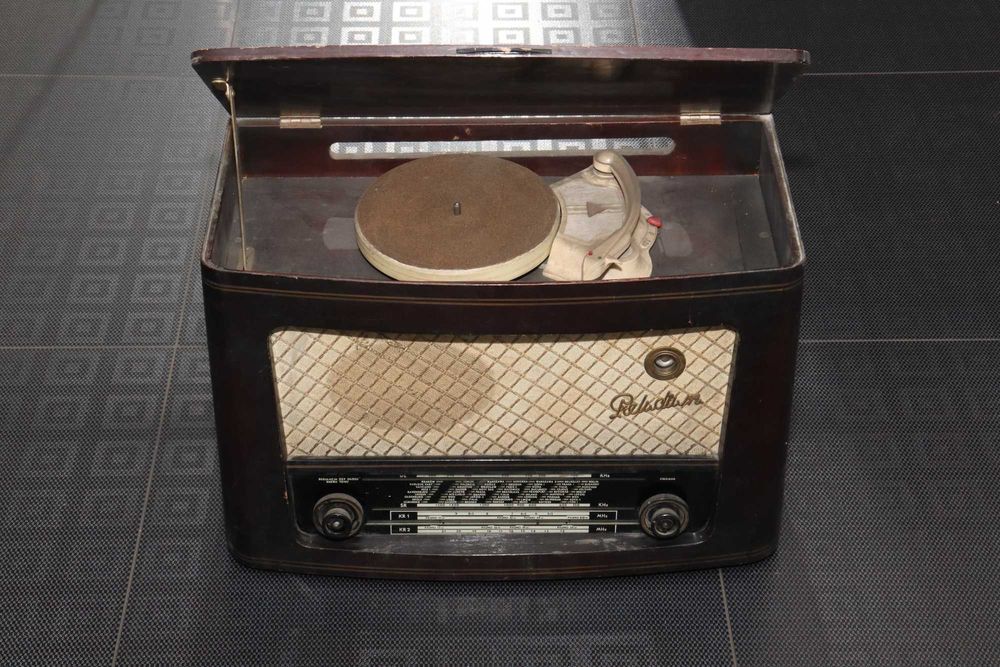 UNITRA Diora stare radio lampowe PRELUDIUM