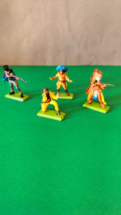 BRITAINS England anos 70 - Conjunto FAR WEST -  Portes inclusos.