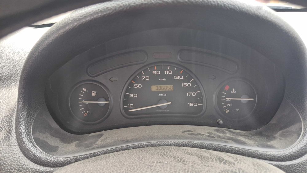 Peugeot 206 comercial 1.9 2000