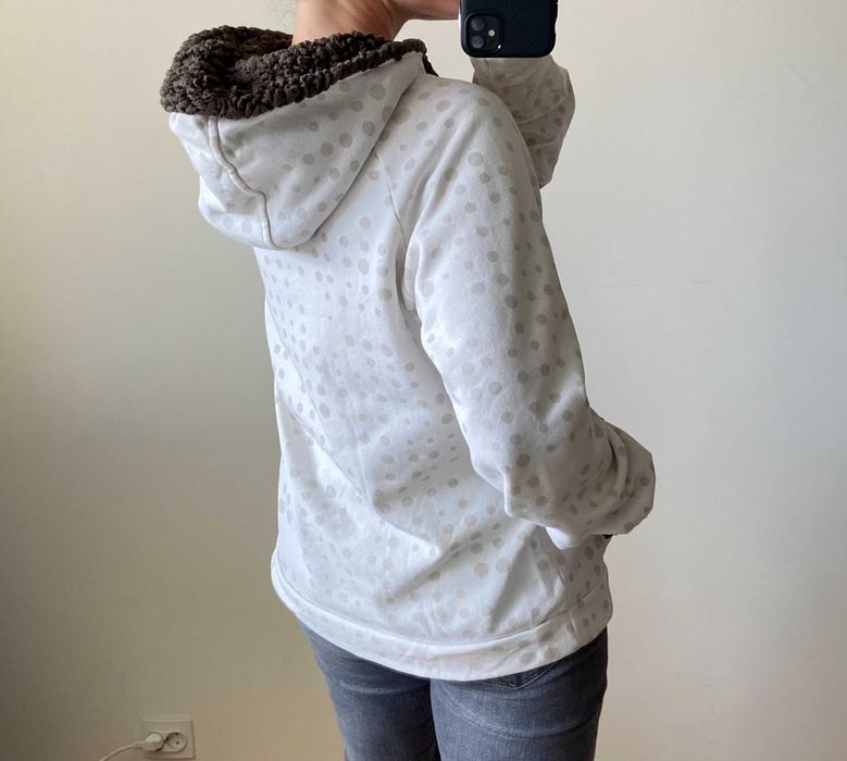 TCM Tchibo bluza biała z kapturem z barankiem kangurka rozm. 40