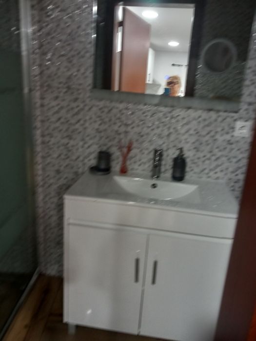 Arrenda_se casa T2