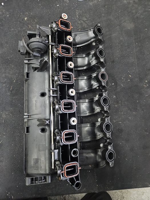 Kolektor Ssący BMW E61 3.0 D