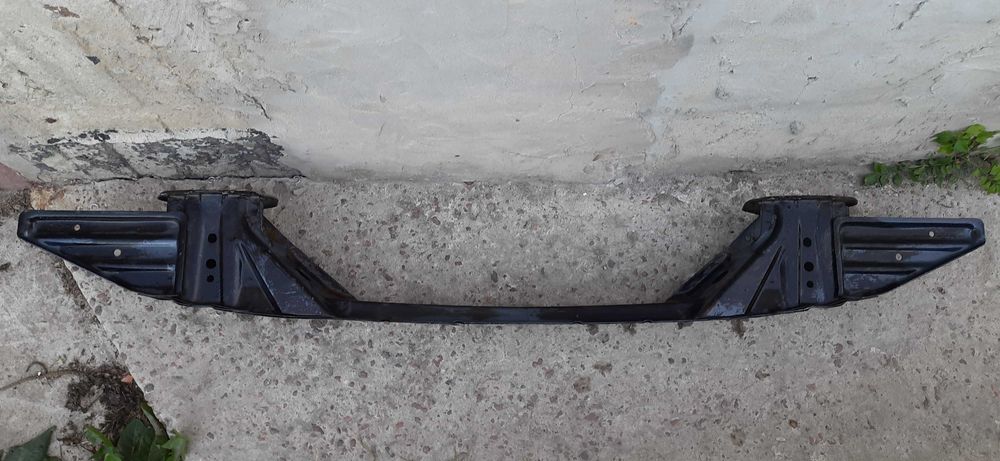 Підсилювач бамперу Subaru