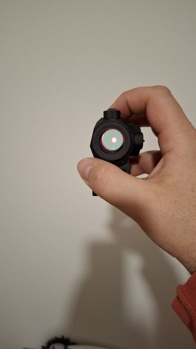 Airsoft Red dot T1.