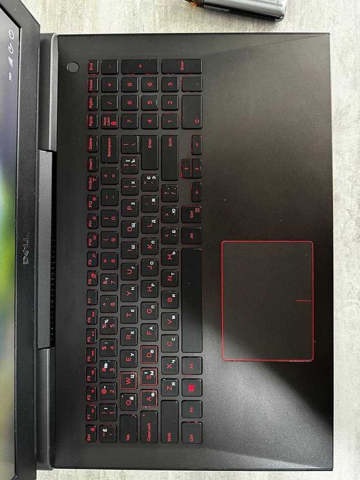 Ноутбук DELL inspiron