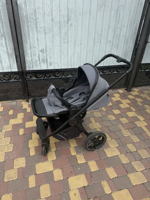 Продам коляску Carrello Ultimo 2в1