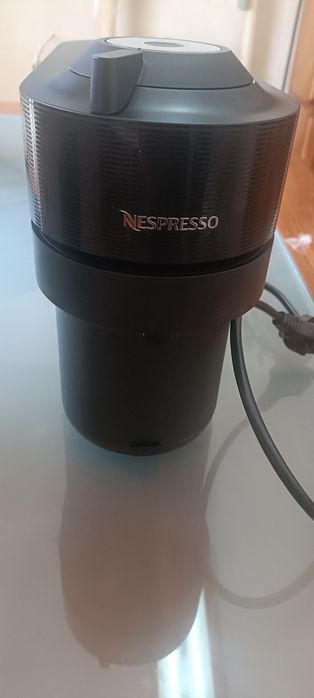 Máquina café Nespresso vertuo pop