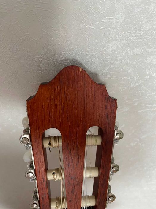 Гітара класична б/у в гарному стані