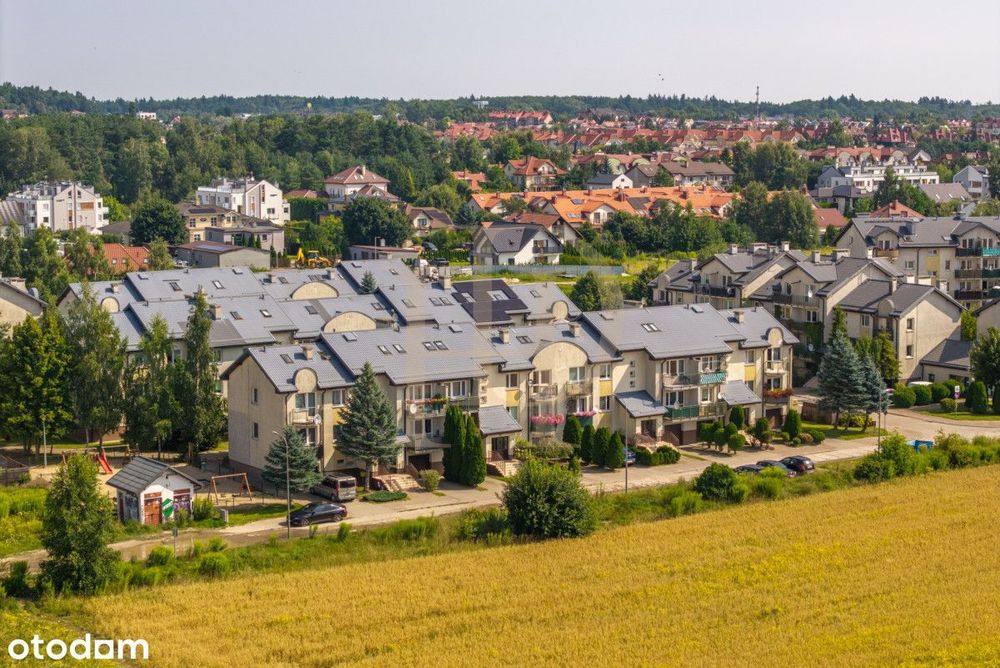 Dwupoziomowe mieszkanie w kameralnym budynku-Osowa