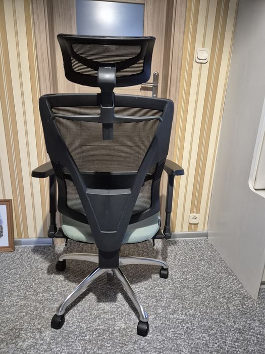 Grospol Futura 4S Plus – ergonomiczne krzesło biurowe, tapicerka CURA