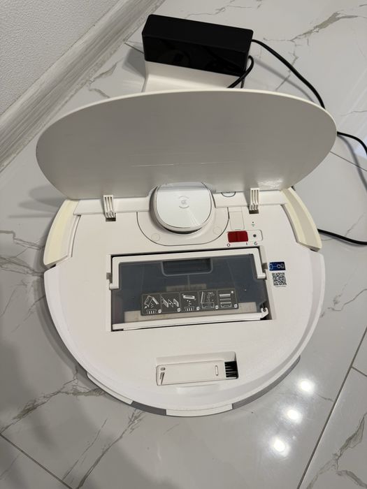 Продам робот пылесос Debot t9