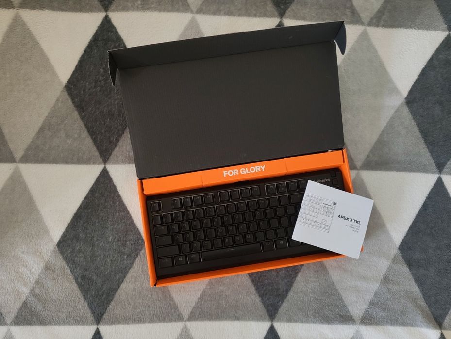klawiatura apex 3 tkl