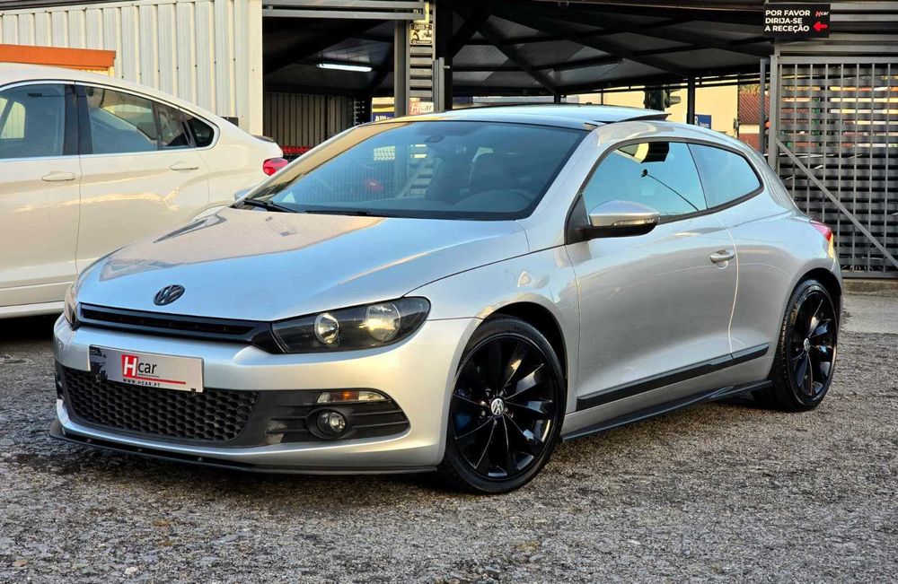 VOLKSWAGEN SCIROCCO SPORT 2.0TDI 140CV (LOOK R)