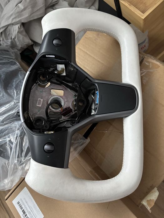 Tesla руль кермо plaid з підігрівом