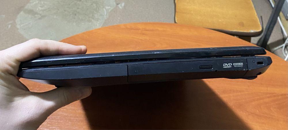 Ноутбук Asus R704A 17.3"/4GB RAM/500GB HDD! N2232