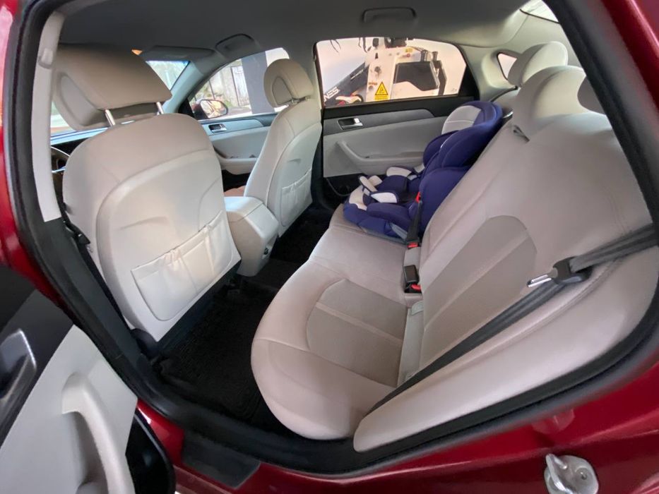 Продається Hyundai Sonata у відмінному стані.
