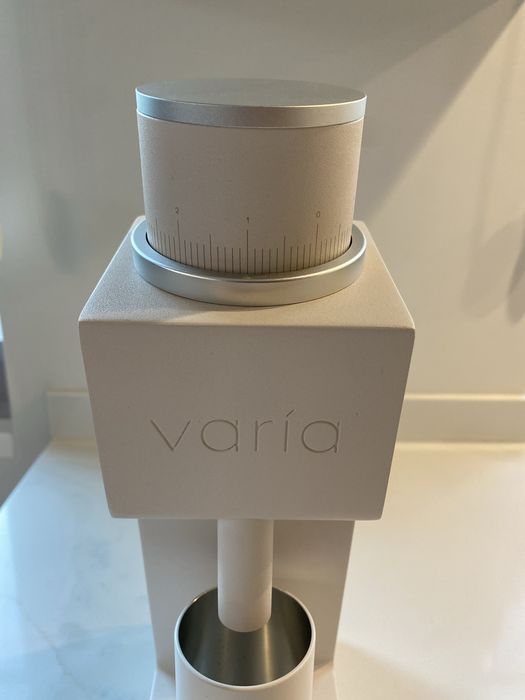 Młynek do kawy Varia VS3 (2. generacja), kolor biały – stan idealny