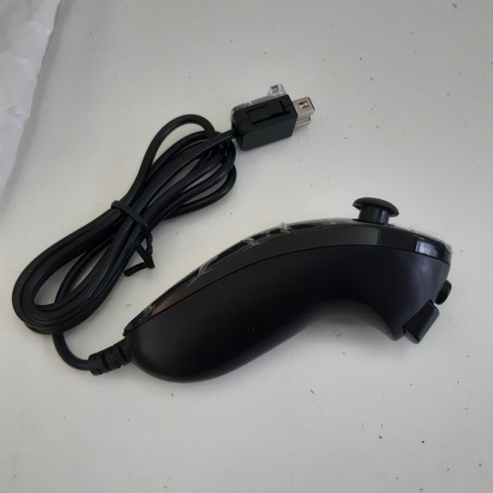 Comando Nunchuck Novo Preto p/ Nintendo Wii