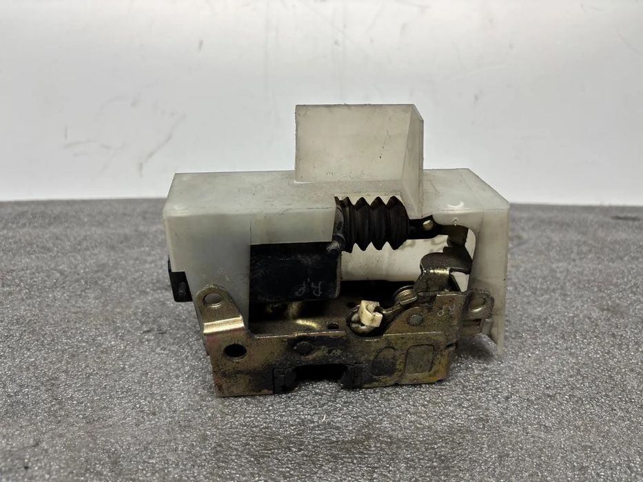 Fechadura / fecho porta frente direito RENAULT Megane I (BA0/1_)