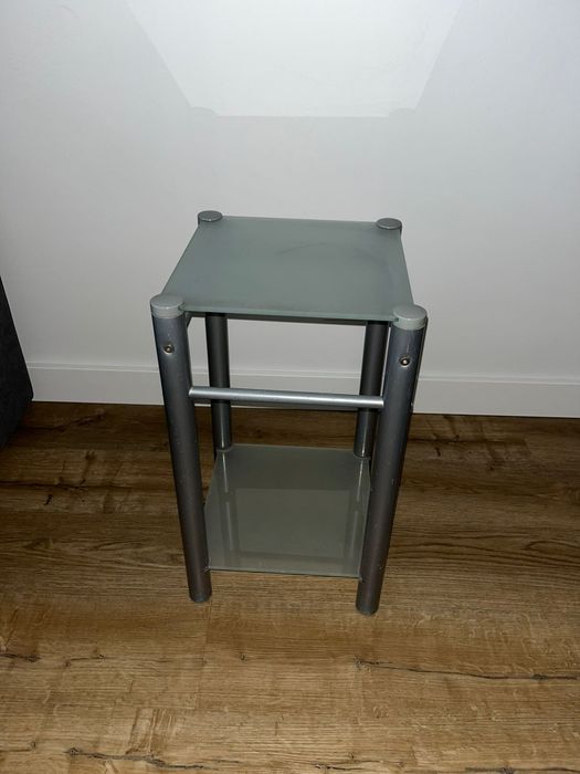 Mesa de apoio em bom estado