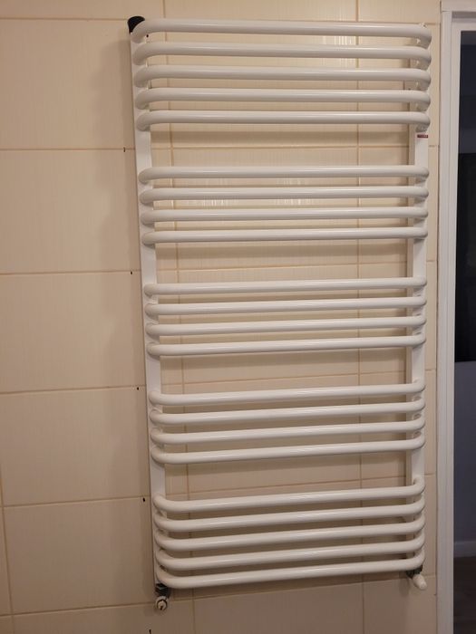 Kaloryfer, Grzejnik łazienkowy biały terma