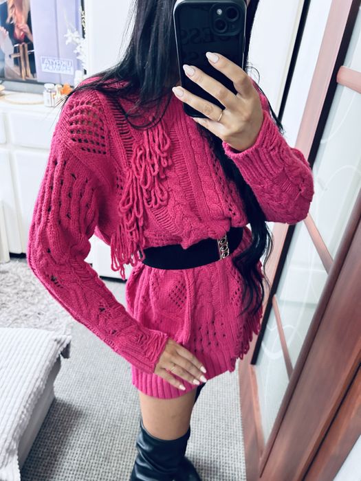 Sukienka sweterkowa oversize fuksja S M L frędzle