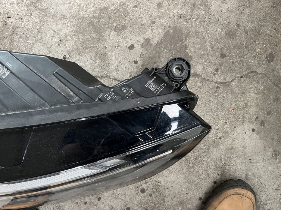 Sprzedam lampe do Audi 80A