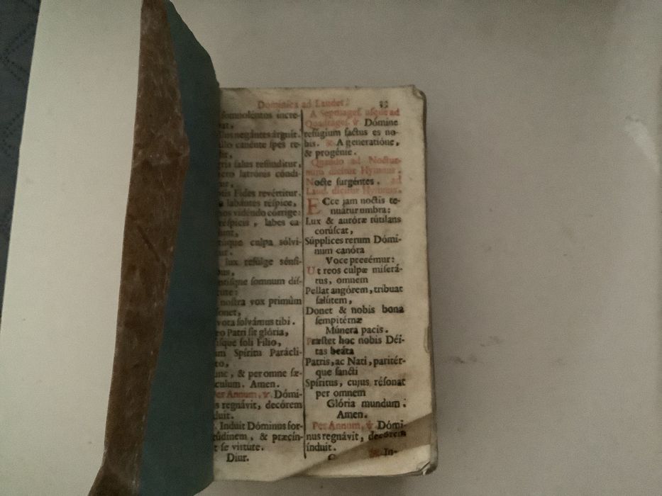 Lote Único: Coleção Completa de Livros Antigos e Mapa do Congo Francês