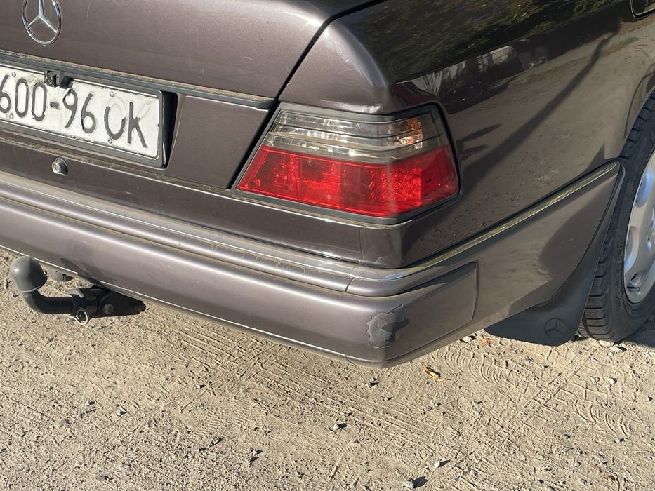 Продам 124 2.0 газ бенз 1993