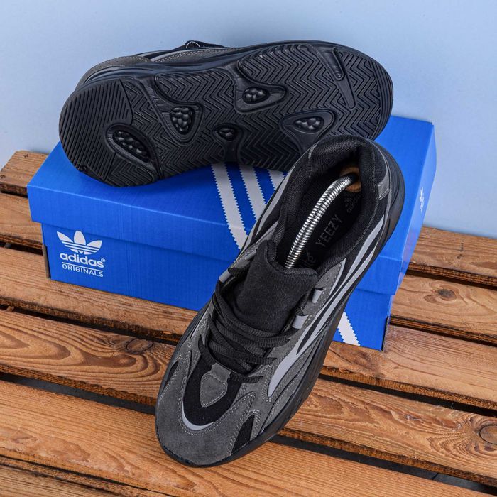 (1919) Чоловічі Кросівки Adidas Yeezy boost 700 (41-46) адідас