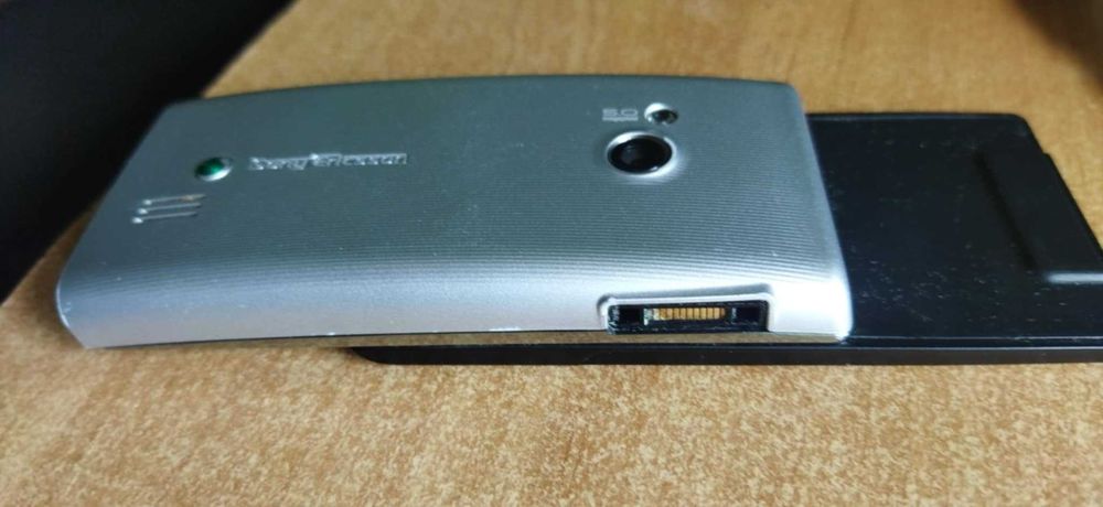 Sony Ericsson J20i Hazel